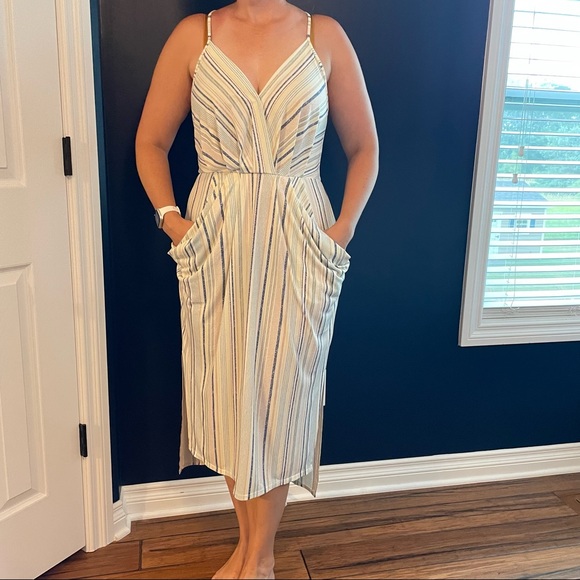 BCBGeneration Women’s Dress Size Medium - Picture 1 of 7